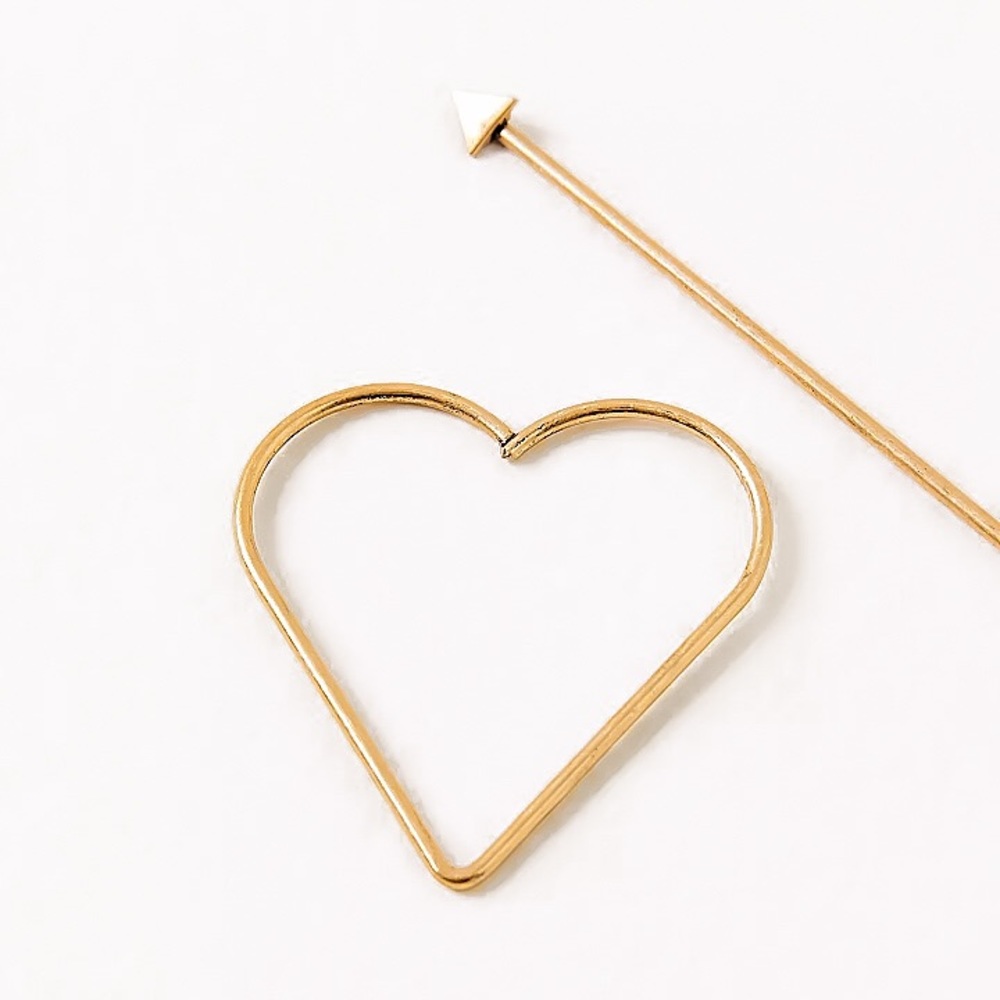⚜️[𝟯/$𝟭𝟴]⚜️NEW Large Heart Arrow Barrette - Picture 6 of 9